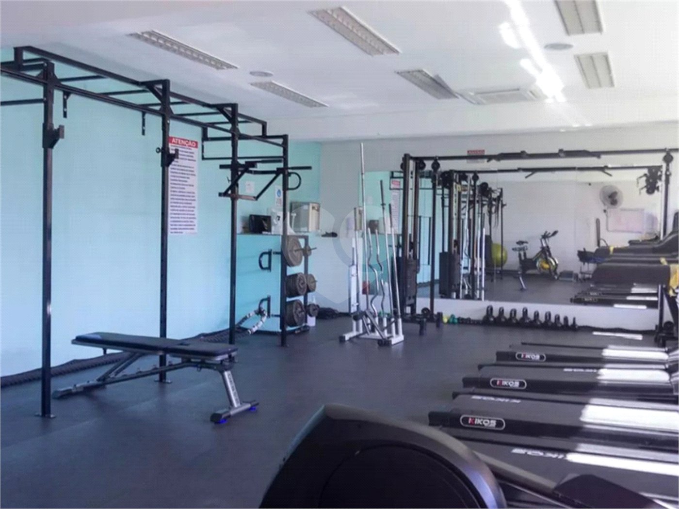 Apartamento à venda com 2 quartos em Parque Maria Domitila, São Paulo, SP