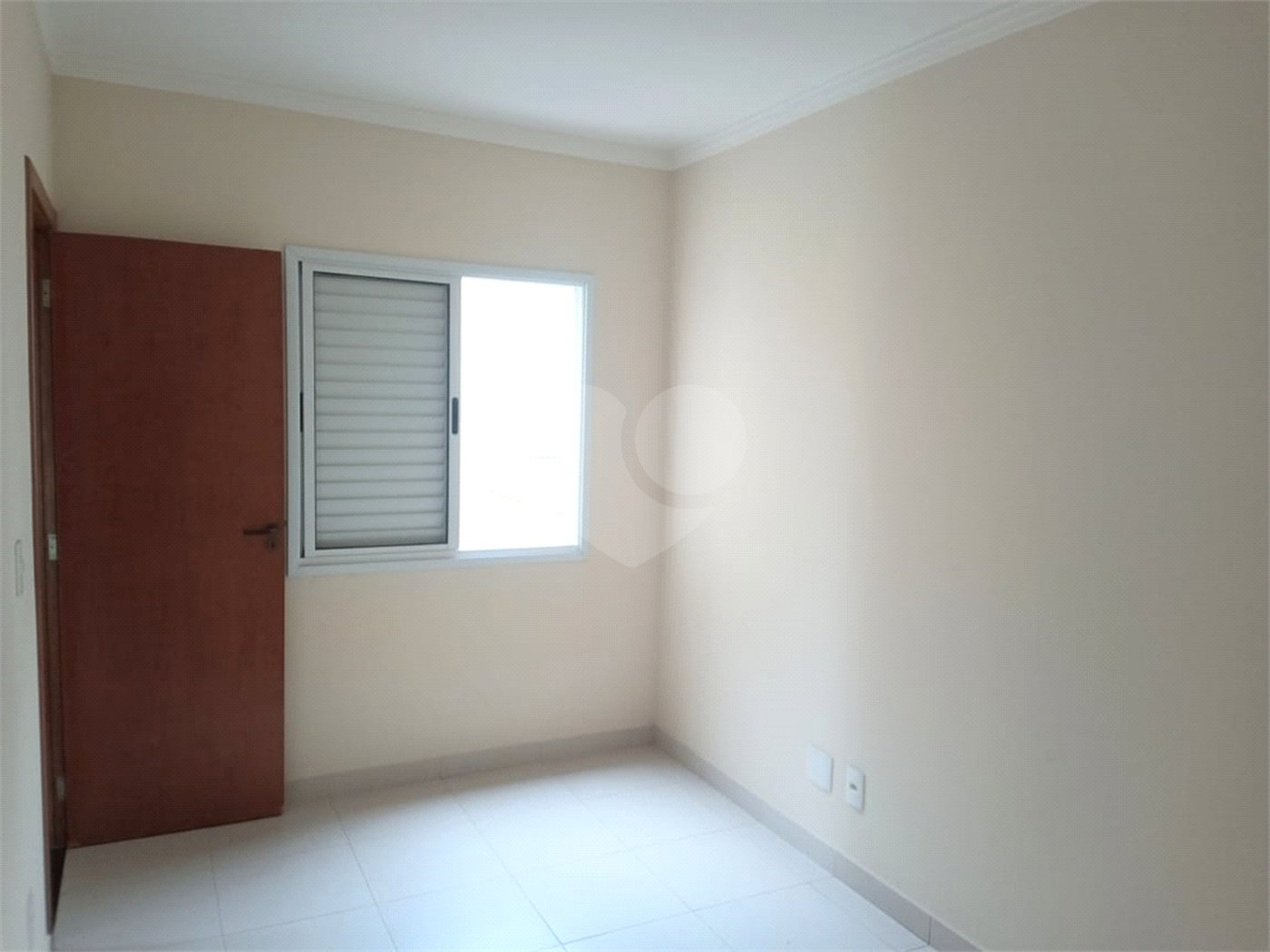 Casa à venda com 3 quartos, sendo 1 suíte, no condomínio Residencial Vila Primavera (zona Norte), São Paulo - SP