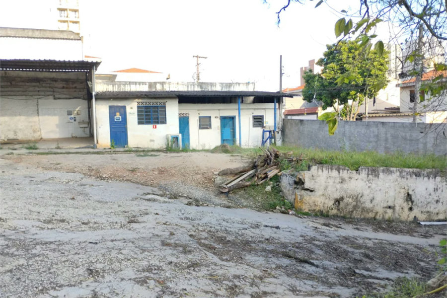 Aluga-se imóvel comercial na Zona Sul com 1500 m2