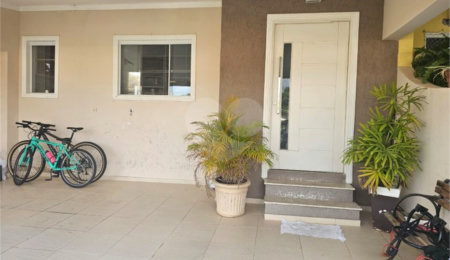 Casa à venda com 3 quartos, sendo 1 suíte, no condomínio Parque das Árvores, Sorocaba - SP