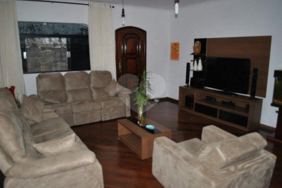 Casa Térrea à venda com 3 quartos, sendo 1 suíte, em Vila Nova Cachoeirinha, São Paulo, SP