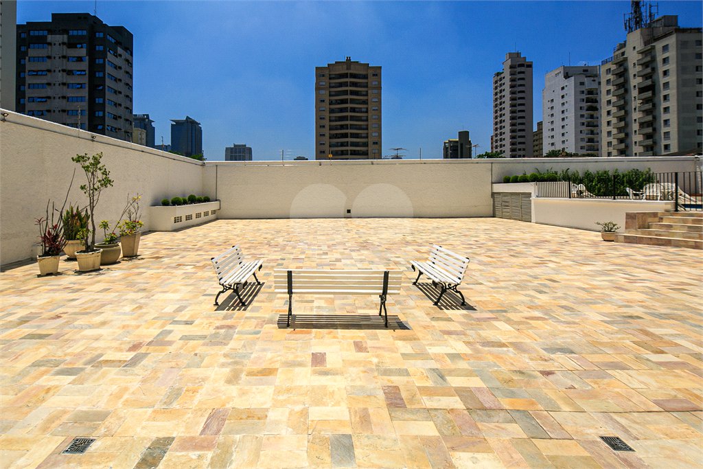 Apartamento à venda com 3 quartos, sendo 1 suíte, em Chácara Santo Antônio, São Paulo, SP