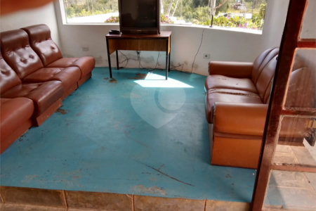 Sítio à venda com 8 quartos, sendo 4 suítes, em Boa Vista, Mogi das Cruzes, SP