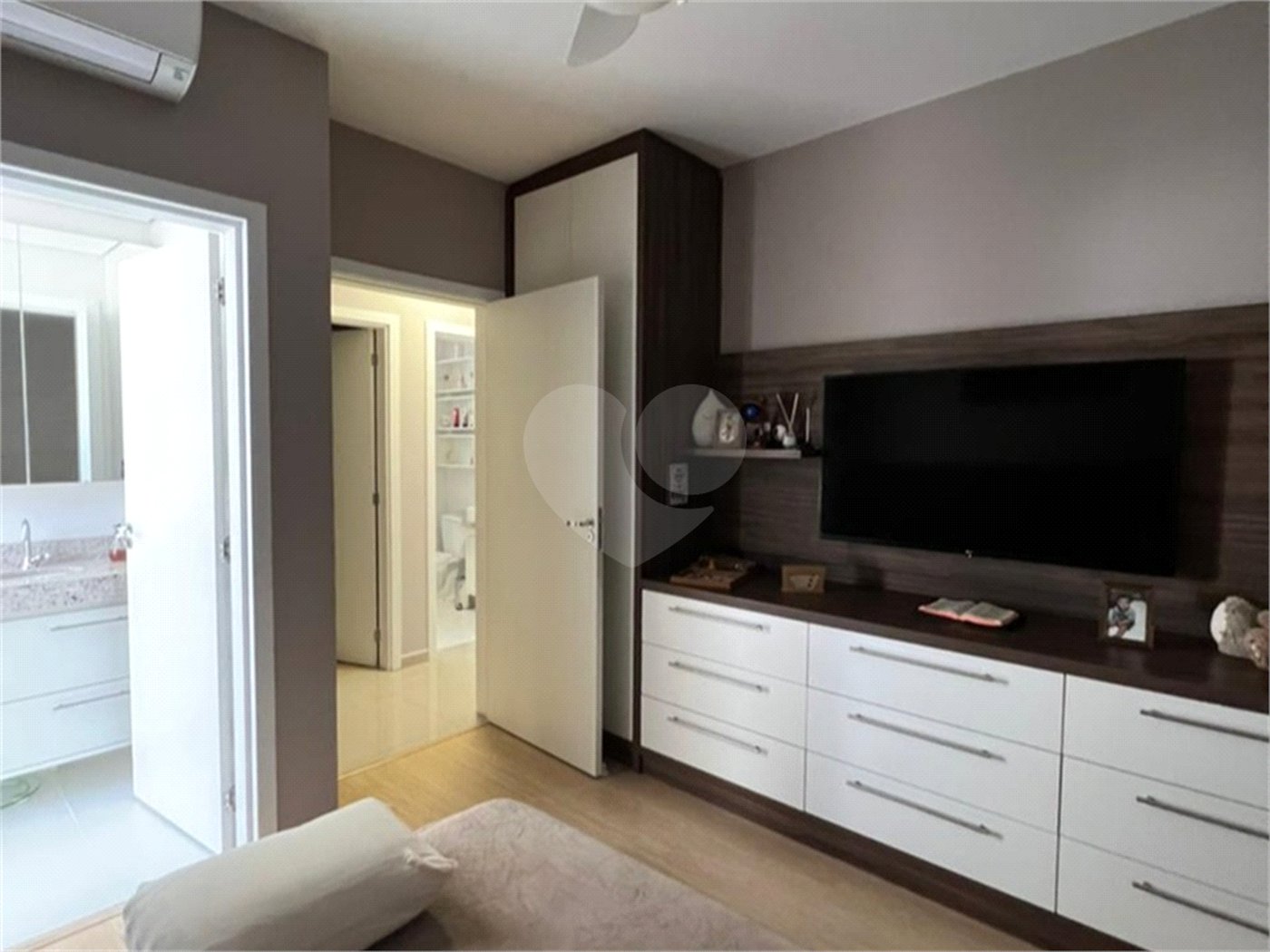Apartamento à venda com 3 quartos, sendo 1 suíte, em Parque Campolim, Sorocaba, SP