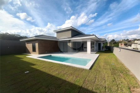 Casa à venda com 4 suítes em Paineiras, Itupeva, SP