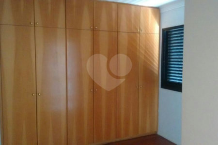 Excelente Apto à venda na Saúde c/240 m2 - 3 Suites/4 Vagas