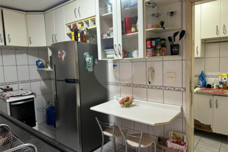 Sobrado a venda na Mooca, com 120m2, 2 dormitórios e 2 vagas - Estuda permuta.