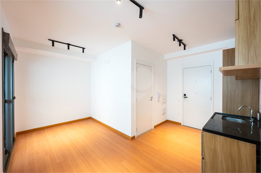 LINDO STUDIO DE 32M² PRÓXIMO DE TUDO