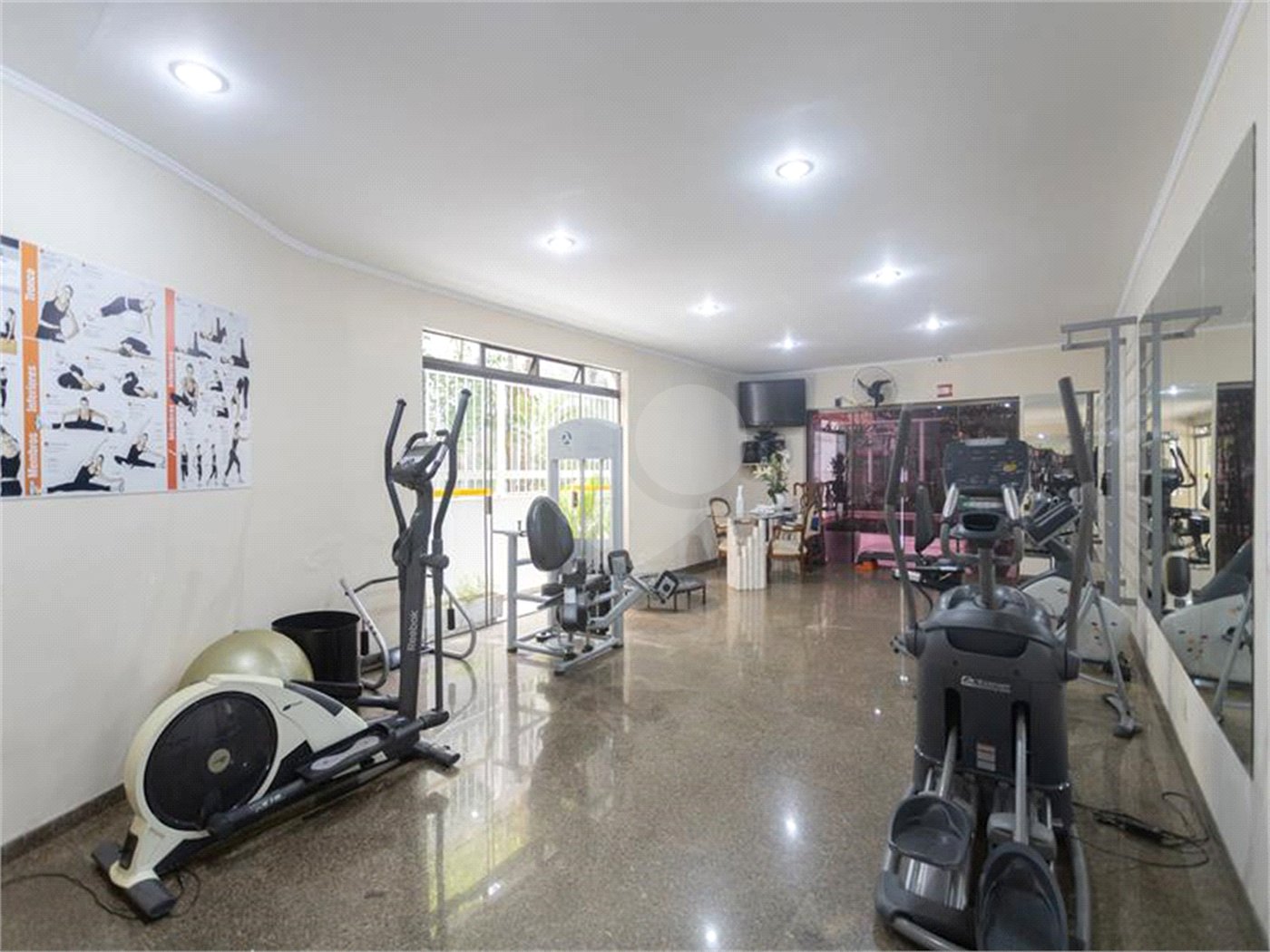 Apartamento a venda nos Jardins 262 m2, 3 suites e 3 vagas
