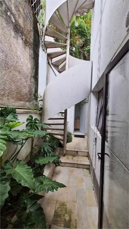 Casa à venda com 3 suítes no condomínio Metropolitan, São Paulo - SP