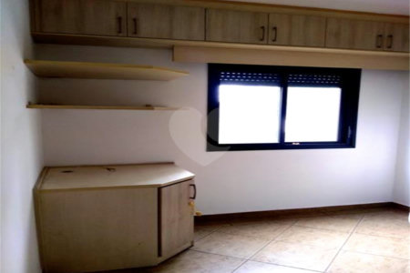 Apartamento à venda com 2 quartos, sendo 1 suíte, em Moema, São Paulo, SP