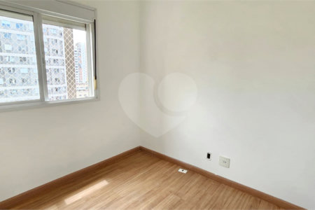 Apartamento à venda com 3 quartos, sendo 1 suíte, em Água Branca, São Paulo, SP