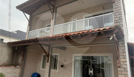 Casa em condomínio à venda com 4 quartos, sendo 2 suítes,  em Monte Alto, Arraial do Cabo, RJ