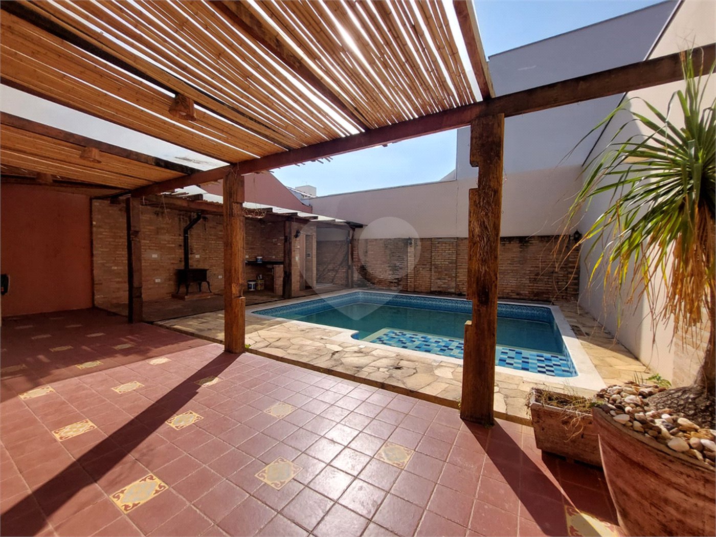 Casa à venda com 3 quartos, sendo 1 suíte, no condomínio Village Saint Clair, Sorocaba - SP