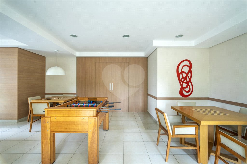 Apartamento à venda com 3 quartos, sendo 1 suíte,  em Jardim Parque Morumbi, São Paulo, SP