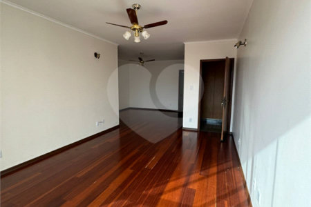 Casa à venda com 3 quartos, sendo 1 suíte,  no condomínio Edifício Crescencia Carolo Balbo, Ribeirão Preto - SP