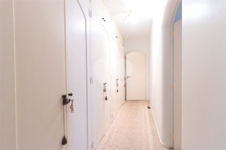 Apartamento à venda com 4 quartos, sendo 1 suíte, em Jardim Paulista, São Paulo, SP