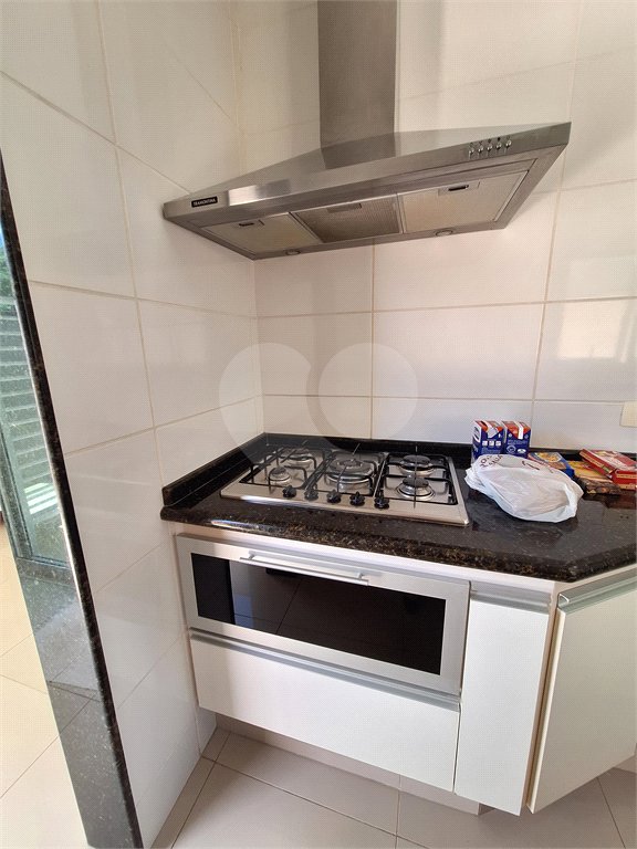 Casa à venda com 3 suítes no condomínio Bosque de Grevilea, Vinhedo - SP
