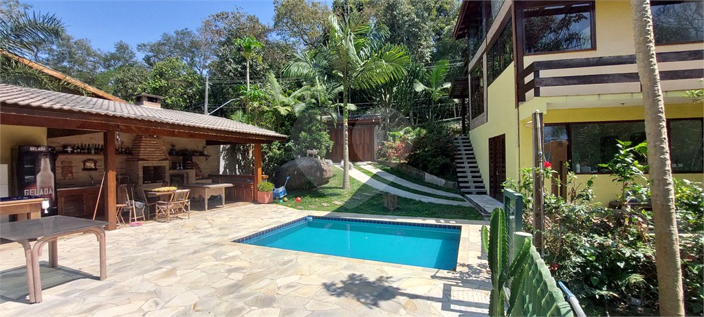 Condomínio à venda com 4 quartos, sendo 2 suítes,  em Caraguatá, Mairiporã, SP