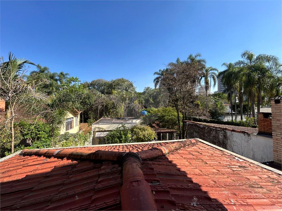 Sobrado à venda ou para alugar com 4 quartos, sendo 1 suíte, em Santo Amaro, São Paulo, SP