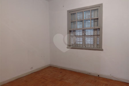 Sobrado à venda com 2 quartos em Vila Ipojuca, São Paulo, SP