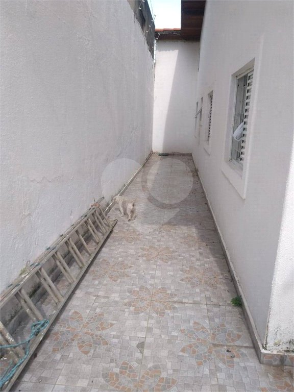 Casa à venda com 4 quartos, sendo 1 suíte, em Parque Santa Rosa, Suzano, SP