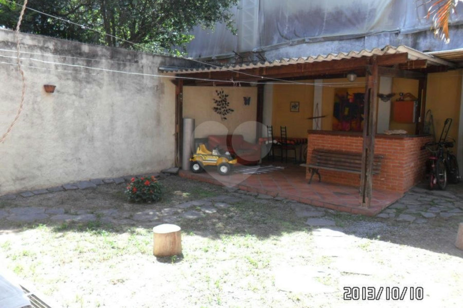 Sobrado à venda com 2 quartos em Tremembé, São Paulo, SP