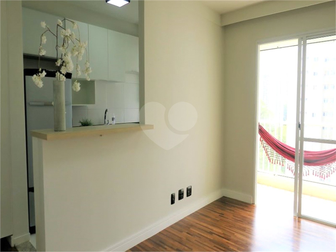 Apartamento à venda com 2 quartos, sendo 1 suíte, em Parque Reboucas, São Paulo, SP
