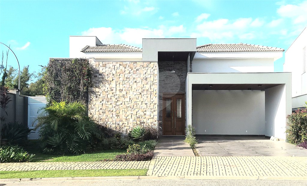 Casa à venda com 4 suítes no condomínio Alphaville Nova Esplanada 3, Votorantim - SP