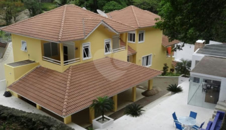 Casa à venda com 4 suítes no condomínio Jardim Ibiratiba, São Paulo - SP