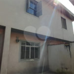 Sobrado à venda com 3 quartos, sendo 2 suítes,  em Vila Pires, Santo André, SP