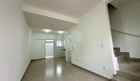 Casa à venda com 2 quartos no condomínio Residencial Vila Nova, Sorocaba - SP