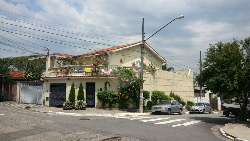 Sobrado à venda com 3 quartos, sendo 1 suíte, em Campo Grande, São Paulo, SP