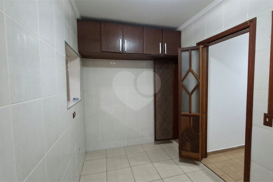 Casa à venda com 2 suítes no condomínio Village Palmas, São Paulo - SP