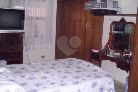 Casa Térrea à venda com 3 quartos, sendo 1 suíte, em Santo Amaro, São Paulo, SP