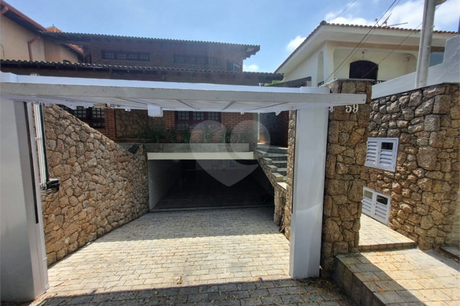Sobrado à venda com 3 quartos, sendo 1 suíte, em City Recanto Anastácio, São Paulo, SP