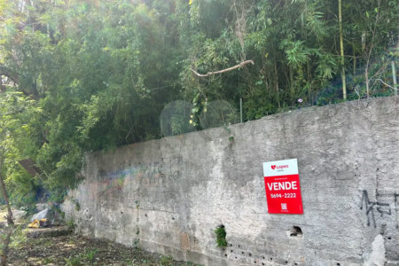 Terreno à venda em Interlagos, São Paulo, SP