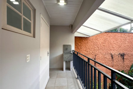 Casa à venda com 3 quartos, sendo 1 suíte, no condomínio Barão do Triunfo, São Paulo - SP