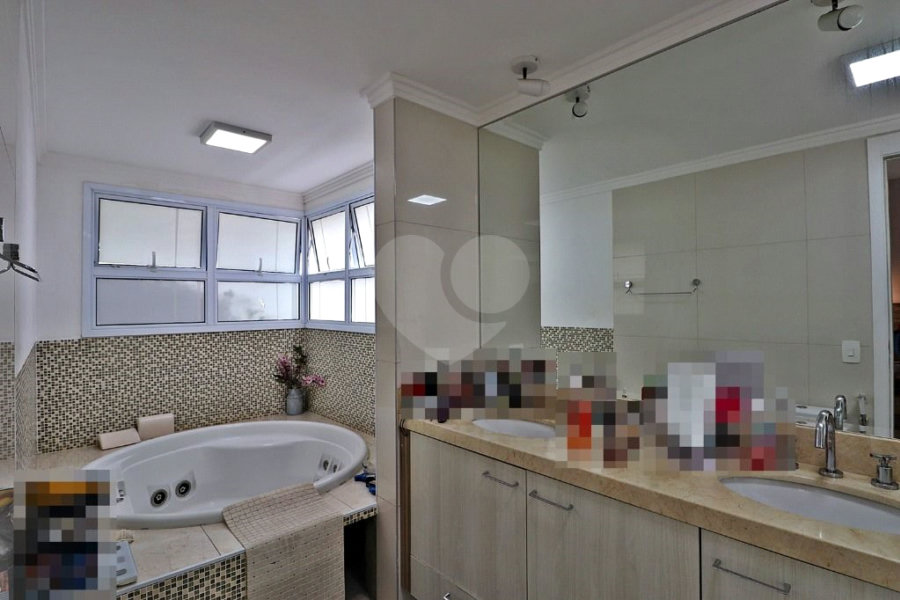 Apartamento à venda com 3 suítes em Santa Teresinha, São Paulo, SP