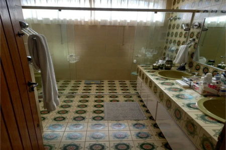 Casa à venda com 5 quartos, sendo 2 suítes,  em Jardim Guedala, São Paulo, SP