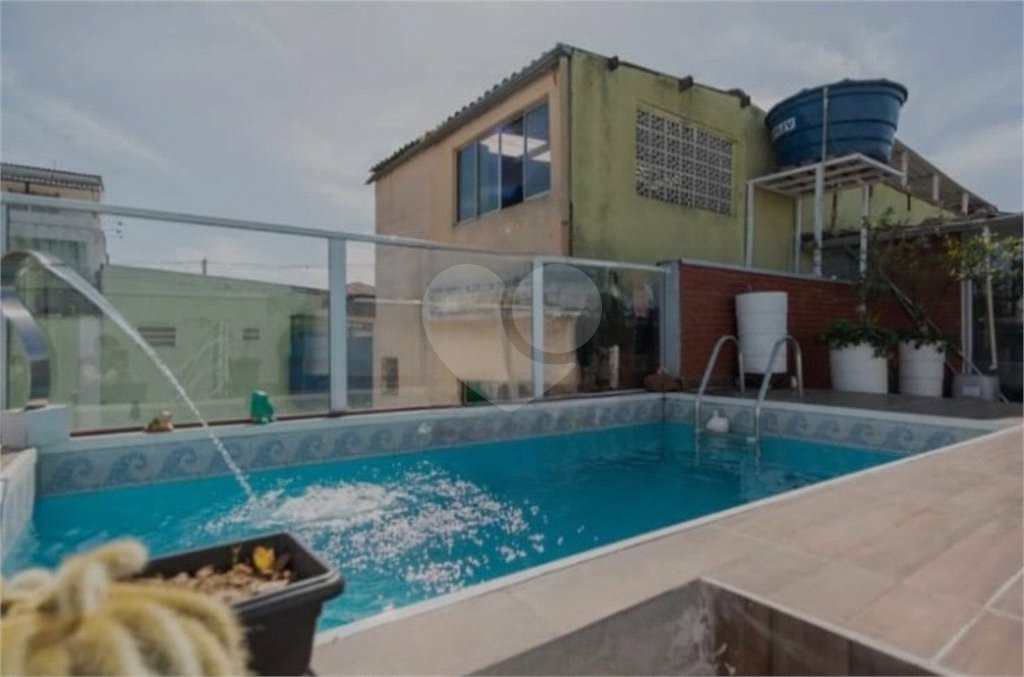 Sobrado à venda com 3 quartos, sendo 1 suíte, em Horto, São Paulo, SP