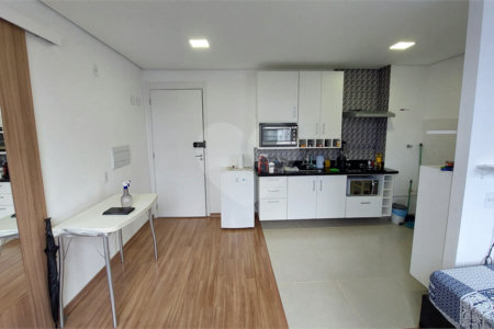 Apartamento à venda com 1 quarto em Santo Amaro, São Paulo, SP
