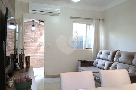Casa à venda com 3 quartos, sendo 1 suíte, no condomínio Portal dos Pinheiros, Ribeirão Preto - SP