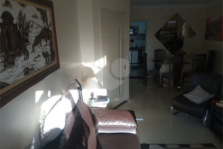 Apartamento à venda com 3 quartos, sendo 1 suíte,  em Saúde, São Paulo, SP