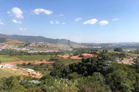 Terreno à venda no condomínio Altos da Floresta, Bom Jesus dos Perdões - SP