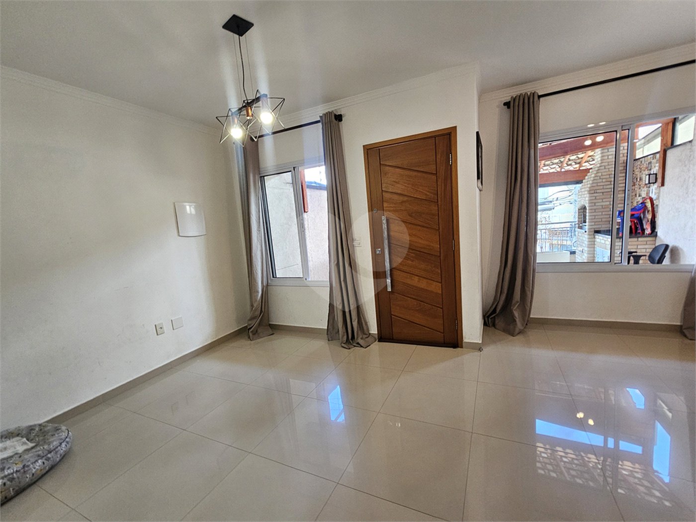 Sobrado à venda com 3 quartos, sendo 1 suíte,  em Vila Nivi, São Paulo, SP