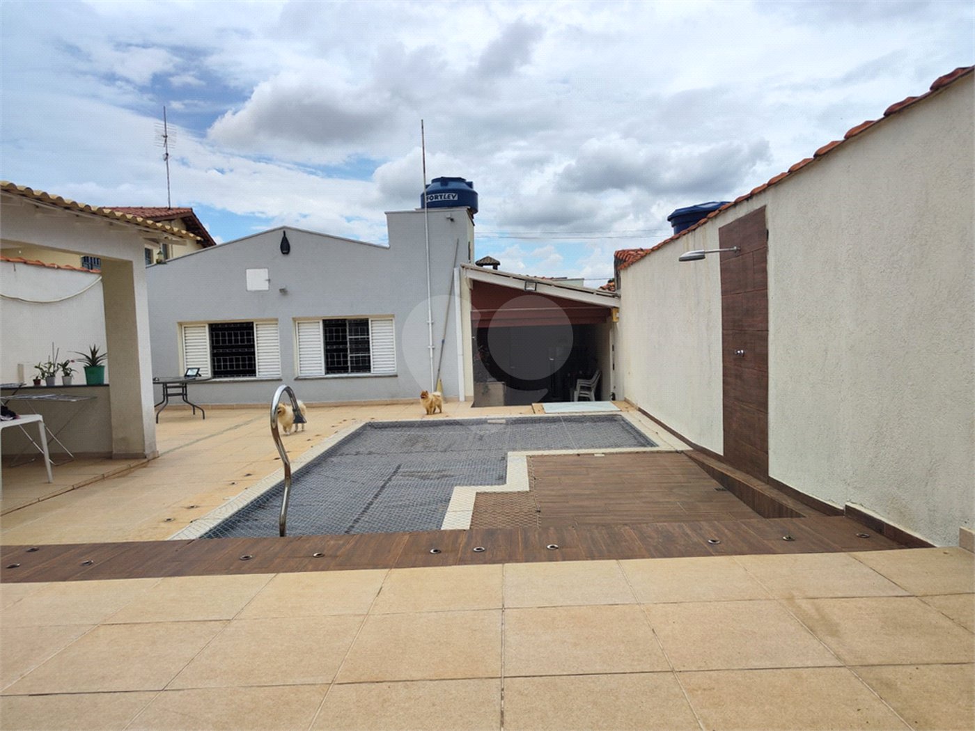 Sobrado à venda com 2 quartos em Jardim Emília, Sorocaba, SP