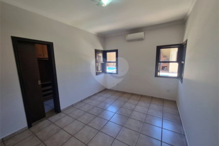 Casa à venda ou para alugar com 3 quartos, sendo 1 suíte, no condomínio Terras de Vinhedo, Vinhedo - SP