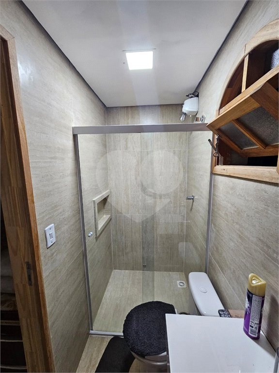 Casa à venda com 6 quartos, sendo 4 suítes, no condomínio Alpes D Ouro, Bom Jesus dos Perdões - SP