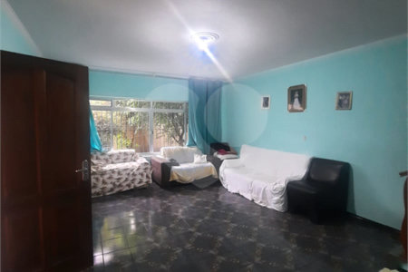 Casa à venda com 3 quartos, sendo 1 suíte, em Parque Santo Antônio, Guarulhos, SP